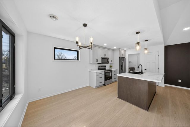 1420 Sunrise Avenue SE, Rochester, MN 55904