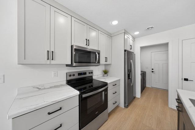 1420 Sunrise Avenue SE, Rochester, MN 55904