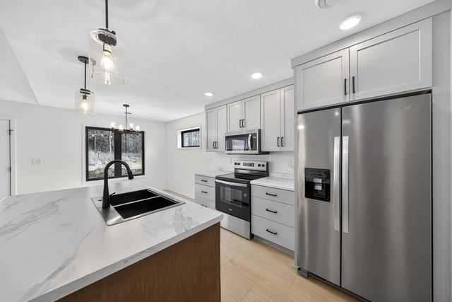 1420 Sunrise Avenue SE, Rochester, MN 55904