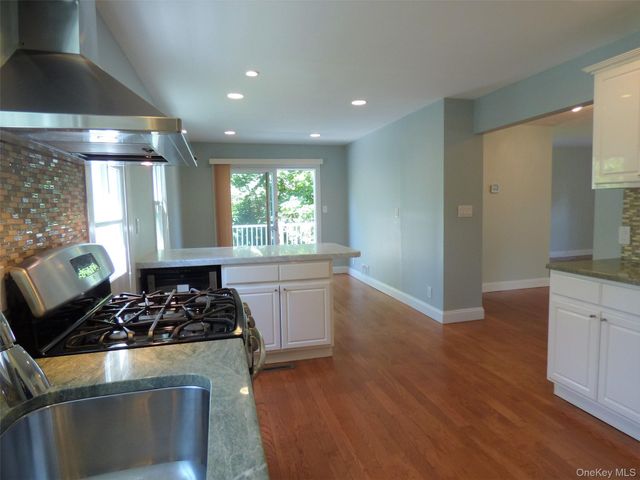 53 Lee Avenue, Scarsdale, NY 10583