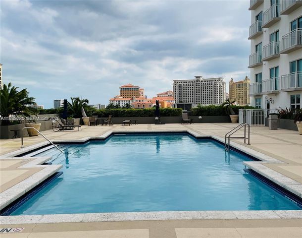 50 Menores Ave 726, Coral Gables, FL 33134