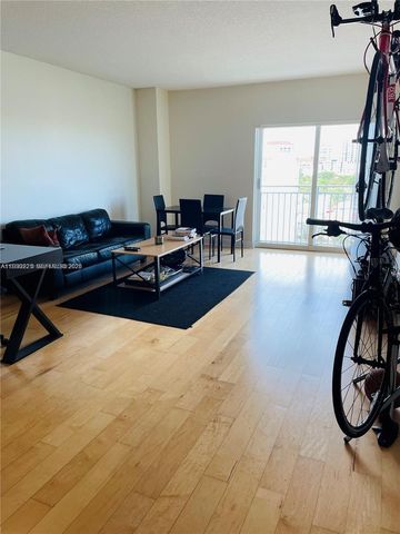 50 Menores Ave 726, Coral Gables, FL 33134