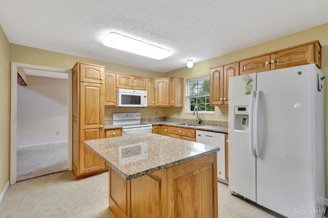 1105 Poplar Hill Drive, Lebanon, OH 45036