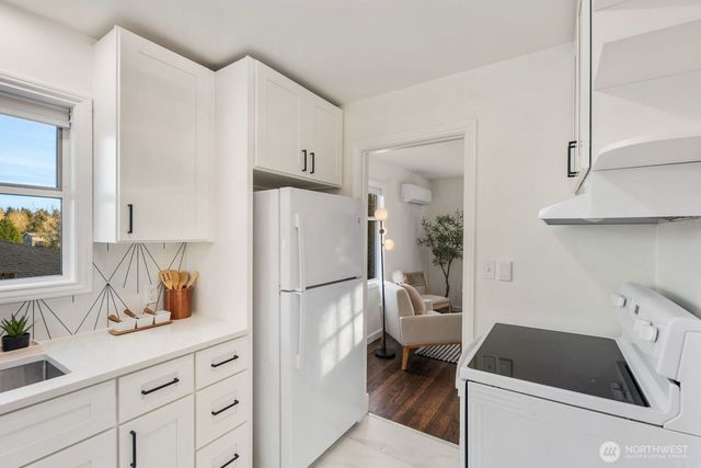 3112 SW 97th Street, Seattle, WA 98126