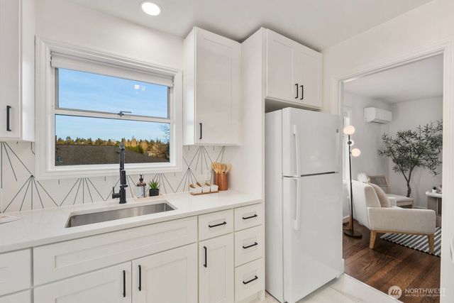 3112 SW 97th Street, Seattle, WA 98126