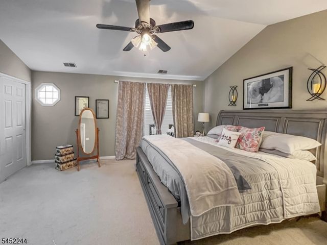 227 Canal Way, Hackettstown Town, NJ 07840