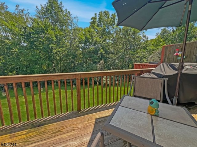 227 Canal Way, Hackettstown Town, NJ 07840