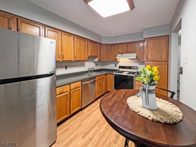 227 Canal Way, Hackettstown Town, NJ 07840