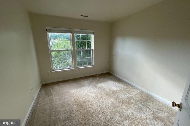 8870 PAPILLON DR, Ellicott City, MD 21043