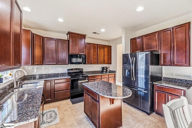 259 Chapel Hill Lane, Simpsonville, SC 29681