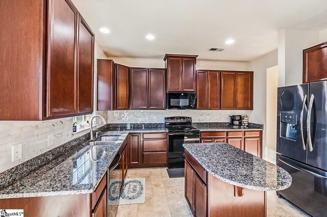 259 Chapel Hill Lane, Simpsonville, SC 29681