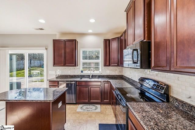 259 Chapel Hill Lane, Simpsonville, SC 29681