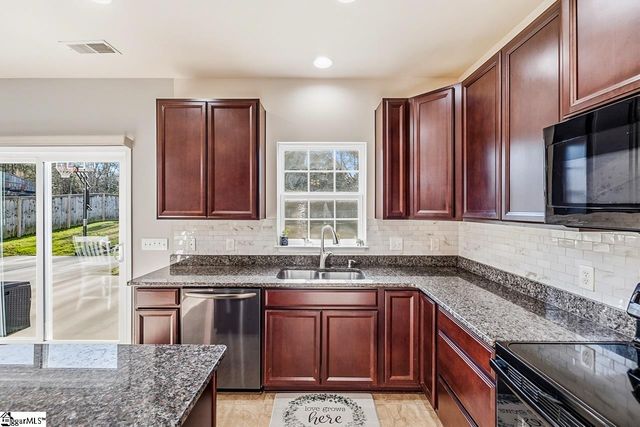 259 Chapel Hill Lane, Simpsonville, SC 29681