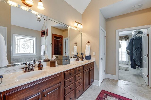 556 Kashaya Lane, Soddy Daisy, TN 37379