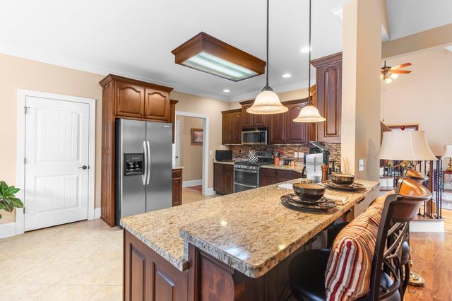 556 Kashaya Lane, Soddy Daisy, TN 37379