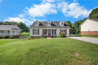 206 Bell Drive, Thomasville, NC 27360