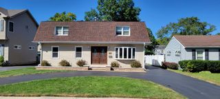 1110 S Chase Street, Wheaton, IL 60189