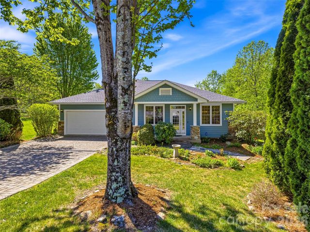 35 Stonecrest Court, Flat Rock, NC 28731