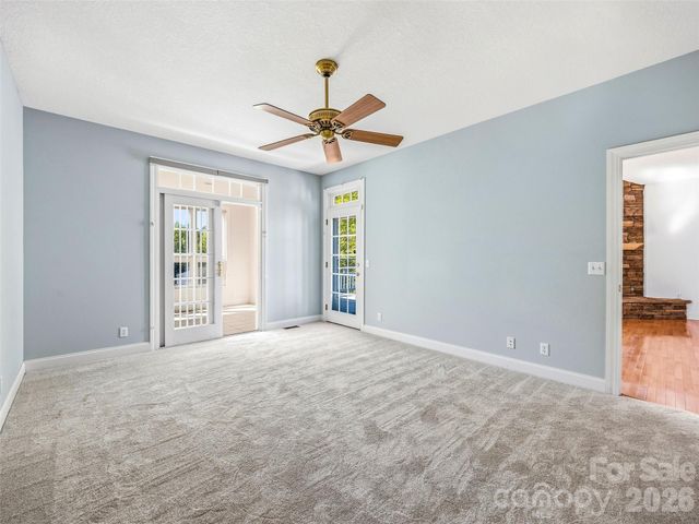 35 Stonecrest Court, Flat Rock, NC 28731