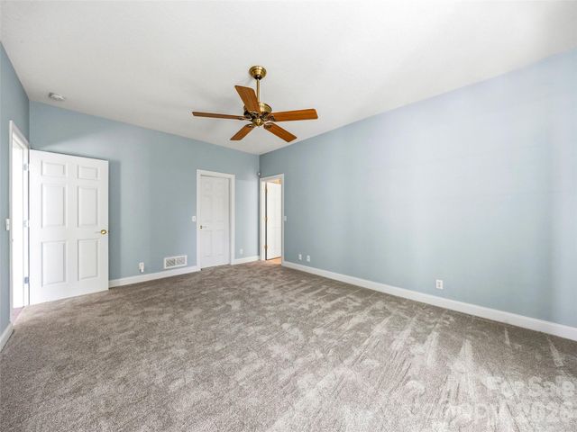 35 Stonecrest Court, Flat Rock, NC 28731