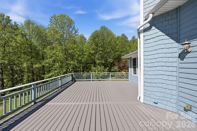 35 Stonecrest Court, Flat Rock, NC 28731