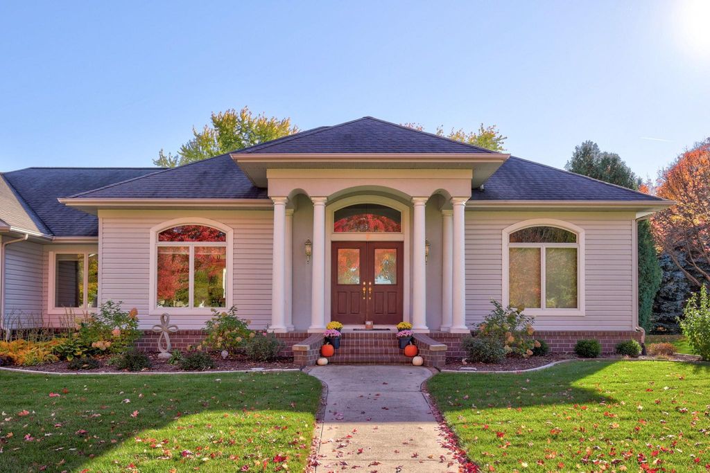 7 Wickson Court, Frankenmuth, MI 48734