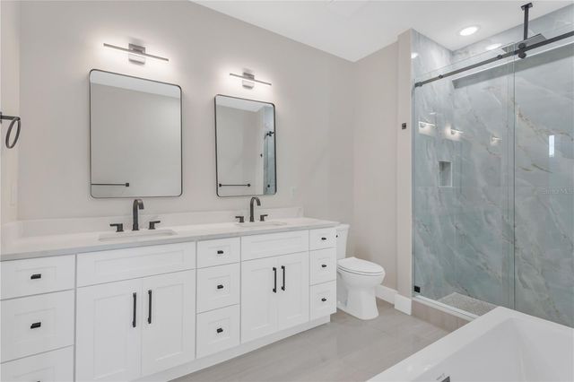 6021 INTERBAY, Tampa, FL 33611