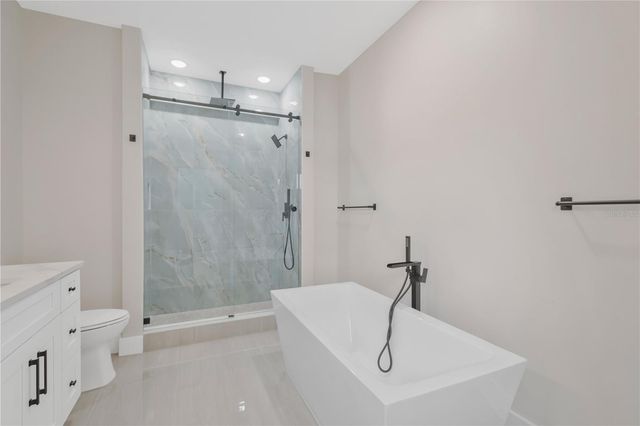 6021 INTERBAY, Tampa, FL 33611