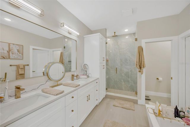 6021 INTERBAY, Tampa, FL 33611
