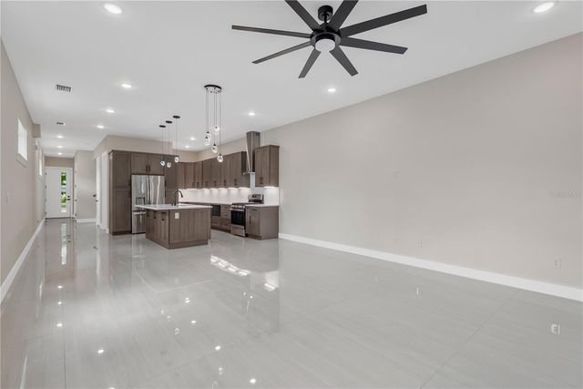 6021 INTERBAY, Tampa, FL 33611