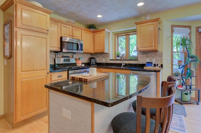 3517 Kingsbridge Drive, Janesville, WI 53546