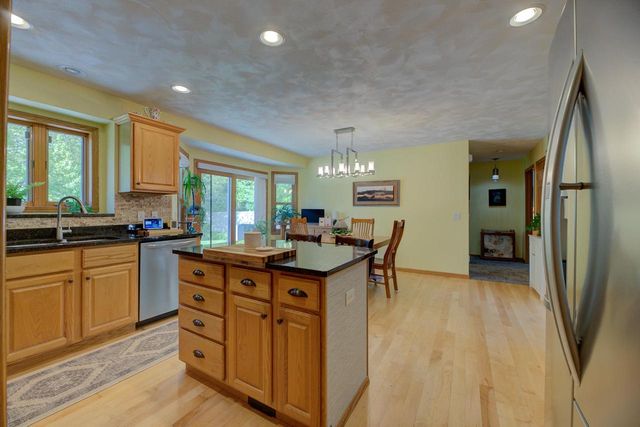 3517 Kingsbridge Drive, Janesville, WI 53546