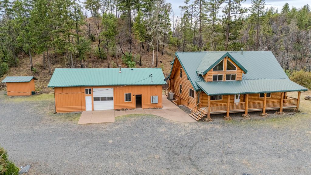 4015 Indian Creek Road, Shady Cove, OR 97539