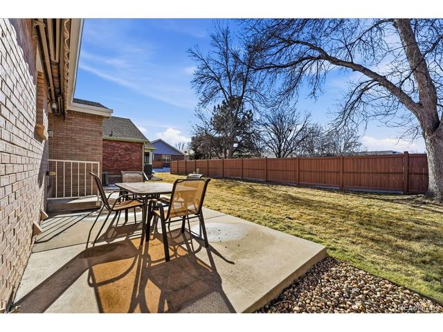 6487 Pierson St, Arvada, CO 80004