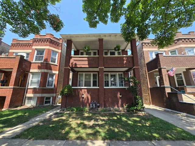 5030 W Hutchinson Street 1ST, Chicago, IL 60641