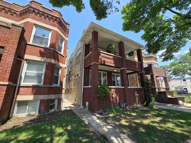 5030 W Hutchinson Street 1ST, Chicago, IL 60641