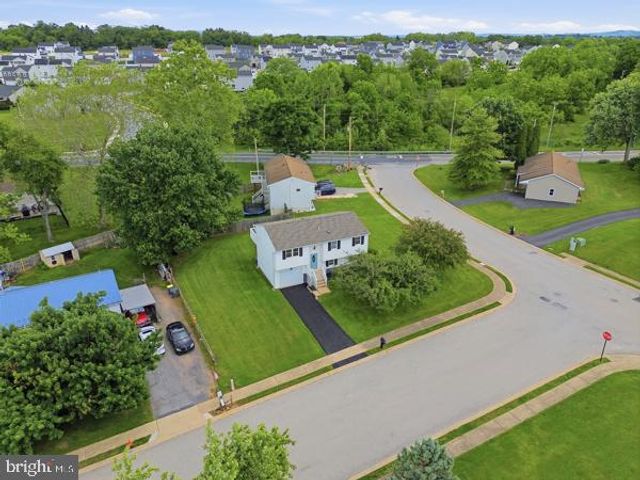 3496 FOX RIDGE CT, Dover, PA 17315