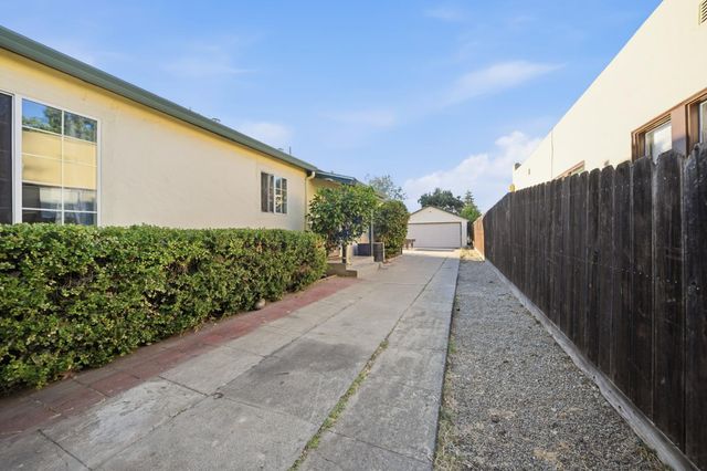 1651 Lucerne Ave, Stockton, CA 95203