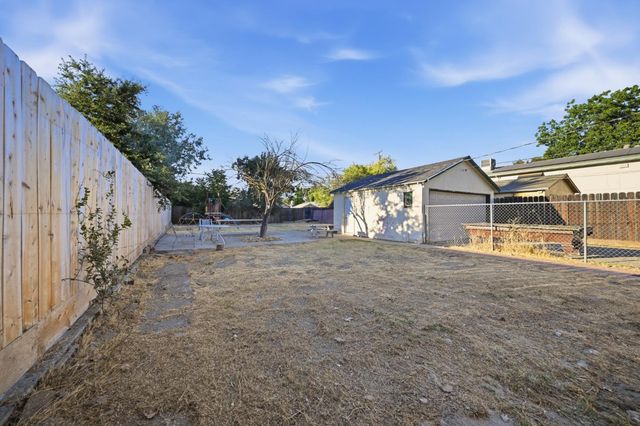 1651 Lucerne Ave, Stockton, CA 95203