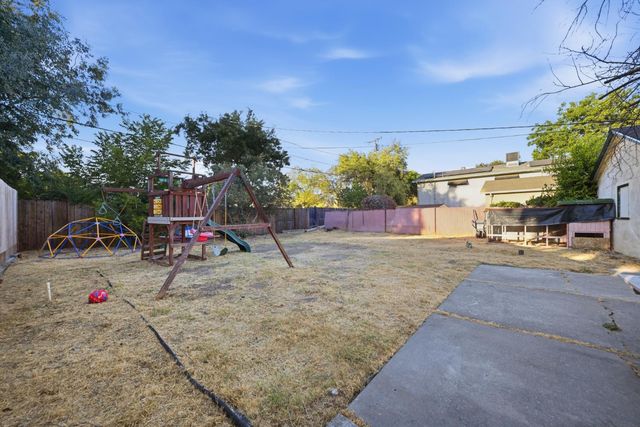 1651 Lucerne Ave, Stockton, CA 95203