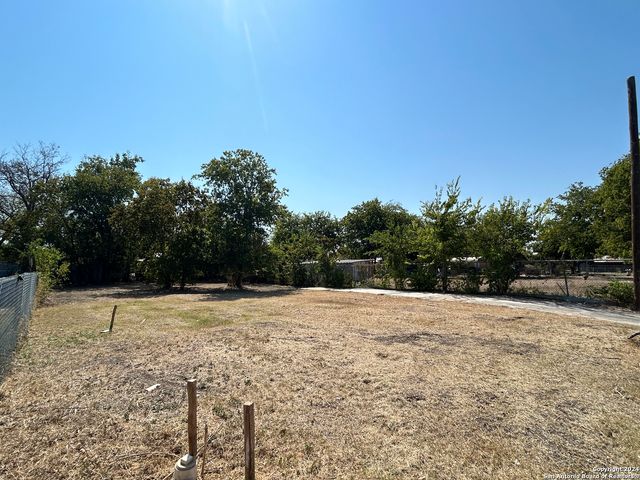 405 HARPER ST, Seguin, TX 78155