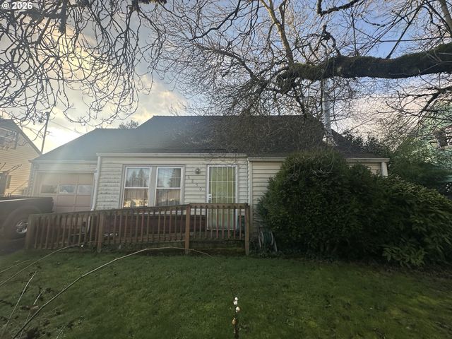 6850 Ne Roselawn St, Portland, OR 97218