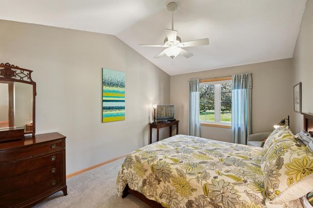 8973 Deer Run Drive, Victoria, MN 55386