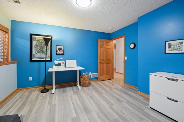 8973 Deer Run Drive, Victoria, MN 55386