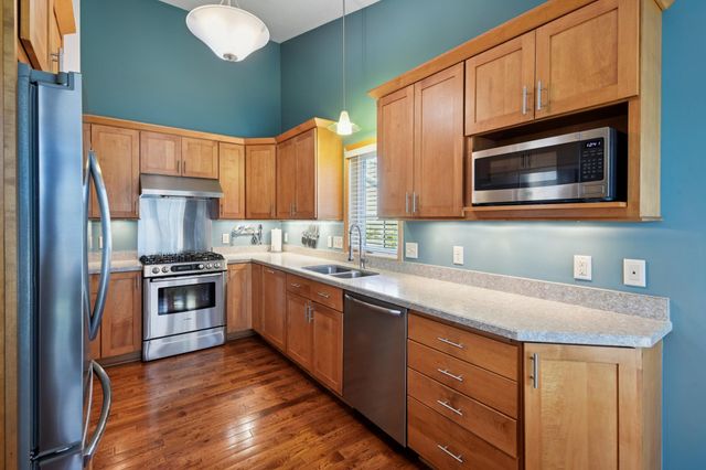 8973 Deer Run Drive, Victoria, MN 55386