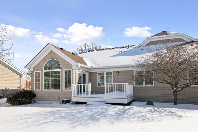 8973 Deer Run Drive, Victoria, MN 55386