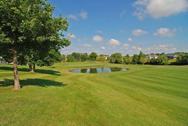 8973 Deer Run Drive, Victoria, MN 55386