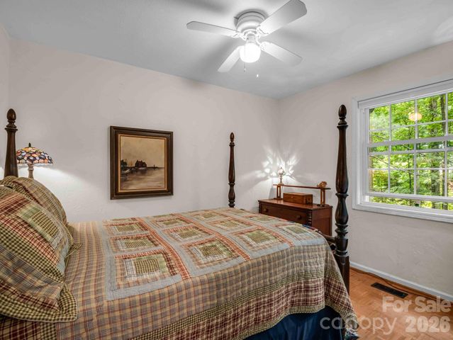 115 Cinnamon Way, Flat Rock, NC 28731
