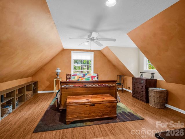 115 Cinnamon Way, Flat Rock, NC 28731