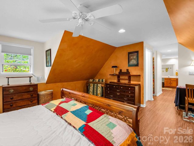 115 Cinnamon Way, Flat Rock, NC 28731